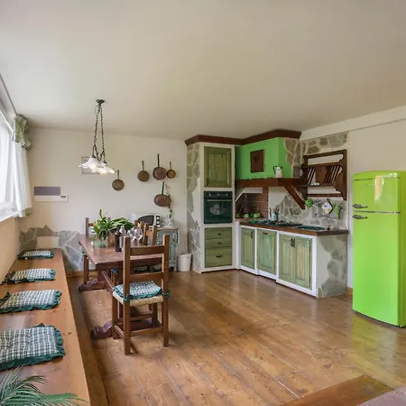 Hill Holiday home