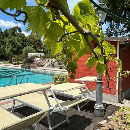 Holiday home Hill