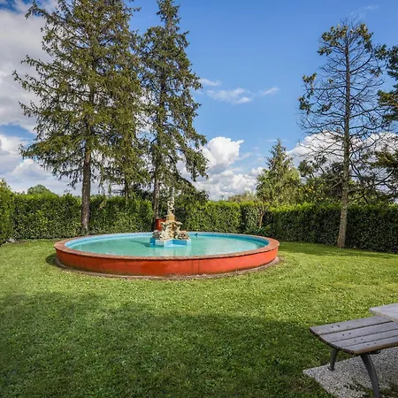 Hill Casa de Férias *